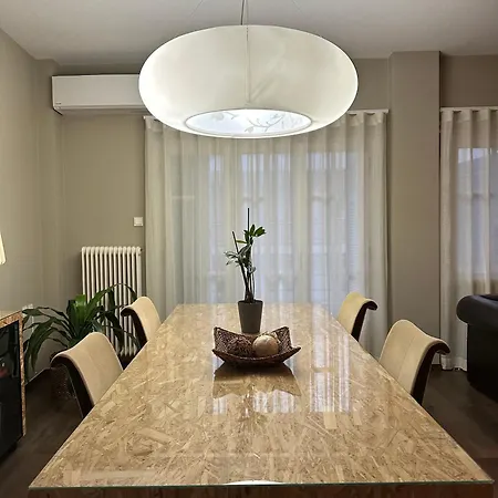 Elegant Apartment In Ioannina Exterior foto